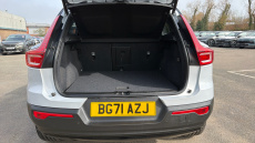 Volvo Xc40 2.0 B4P R DESIGN Pro 5dr AWD Auto Petrol Estate